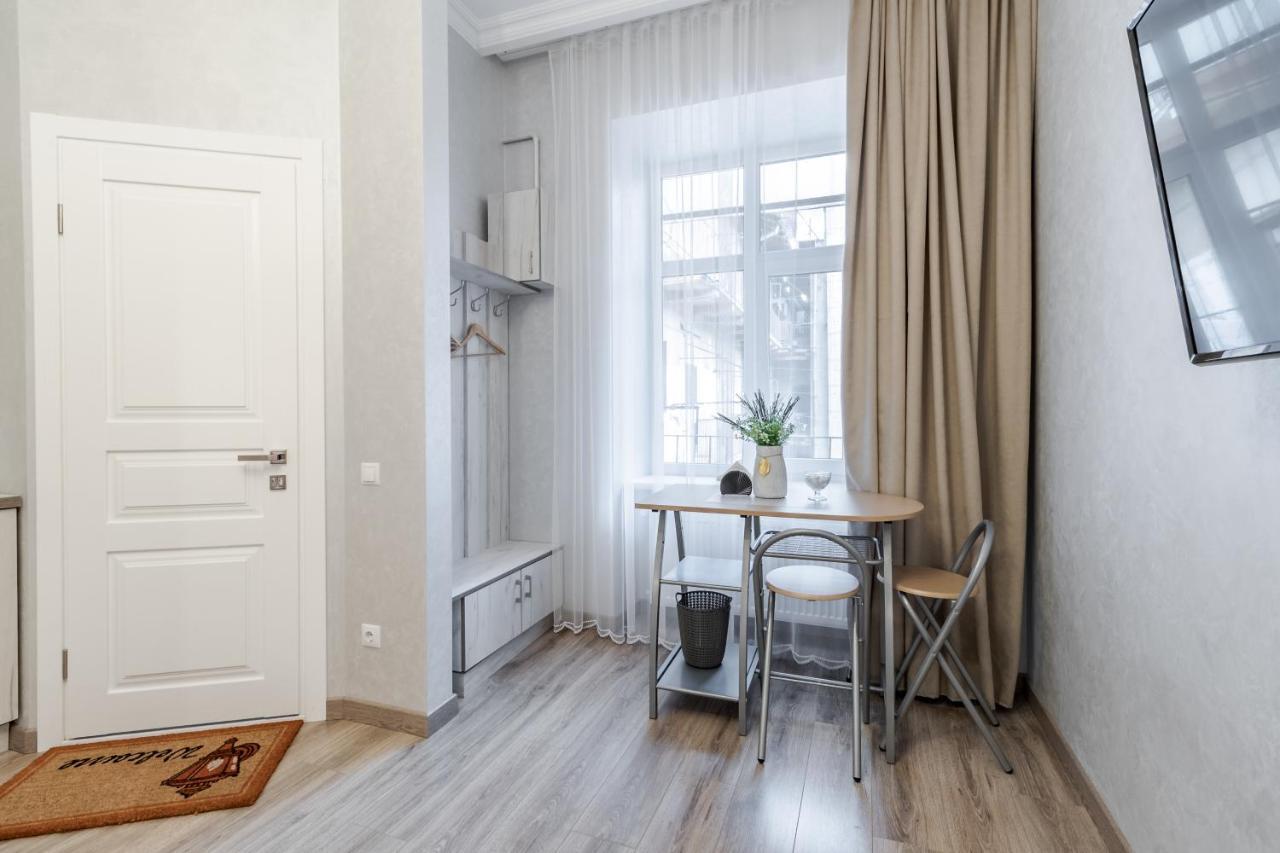 Golden Rose ! Apartments Lwów Zewnętrze zdjęcie